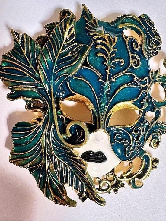 Jewelry - Vintage inspired enameled green and Gold tone masquerade Brooch pendant